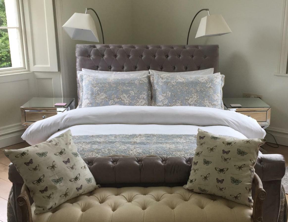Llwynhelig Manor Bed & Breakfast Llandeilo Dış mekan fotoğraf